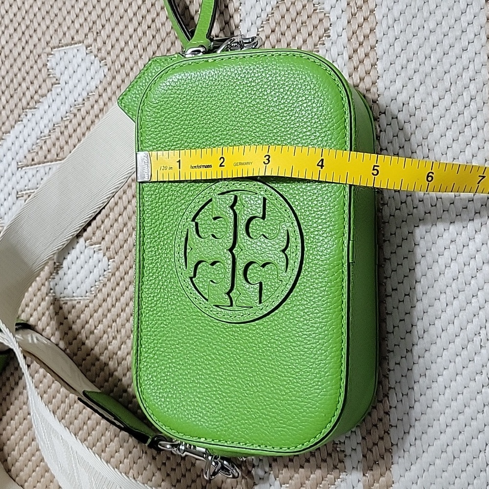 Tory Burch Vibrant Green Leather Bag - Picture 2 of 10